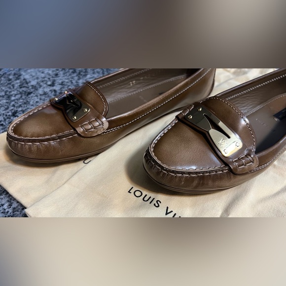 Louis Vuitton Loafers - Cognac - Picture 9 of 14